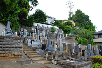 真福寺 墓所