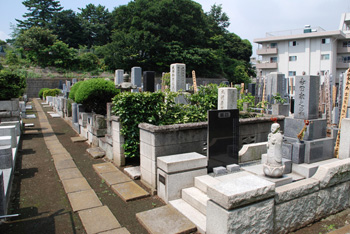 成願寺 墓所